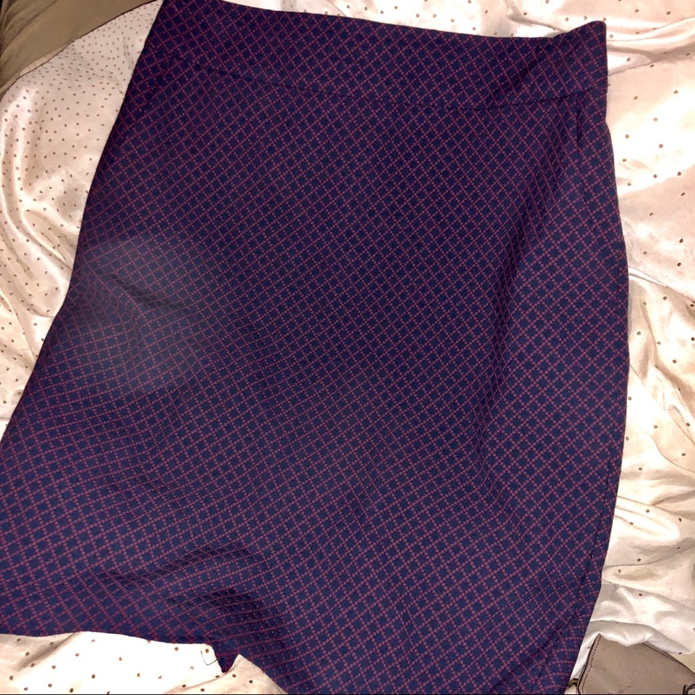 Express wear to work skirt